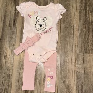 New never worn baby Winnie the Pooh outfit
